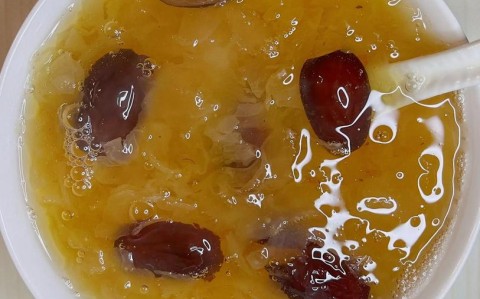 红枣银耳汤的做法（红枣银耳汤的做法?）