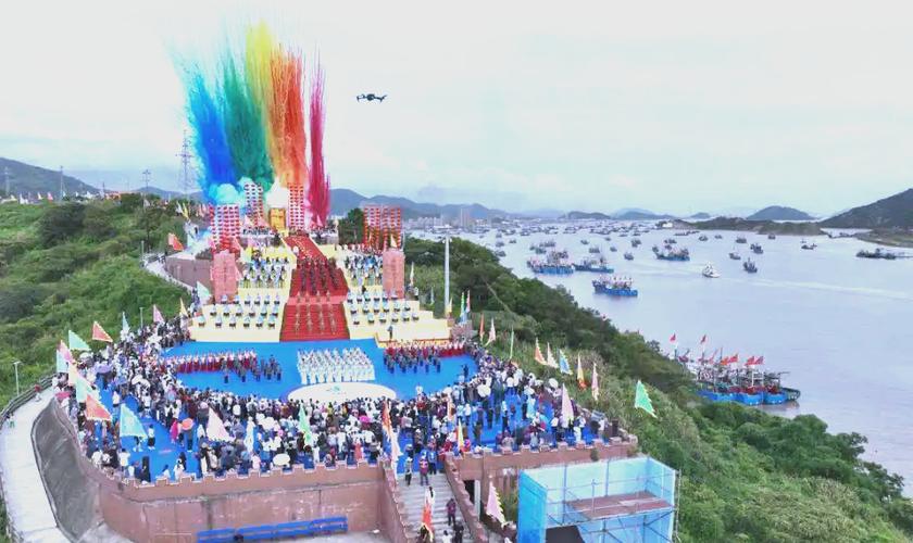 开渔季万船竞发（开渔节开船仪式）