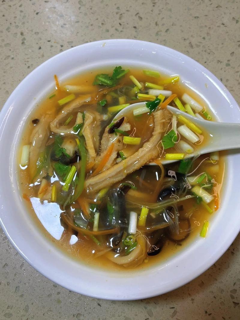 酸辣肚丝汤的做法(胡辣汤的做法和配料)