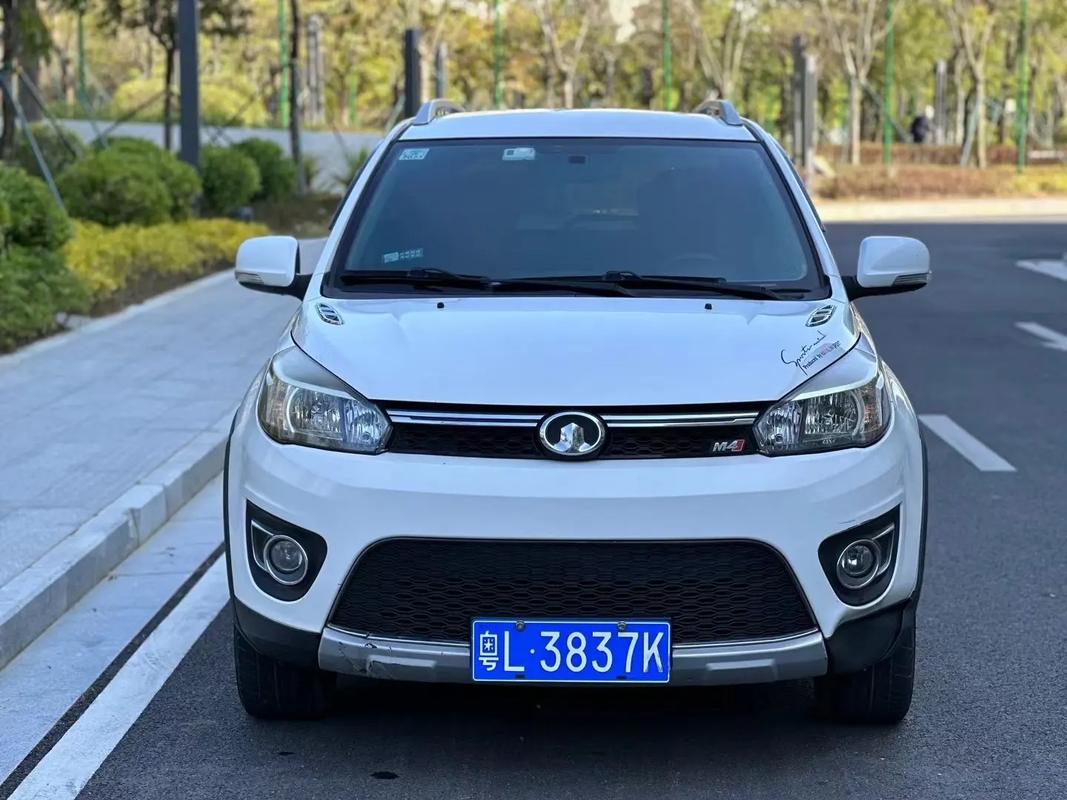 长城汽车图片(2012年长城汽车图片)