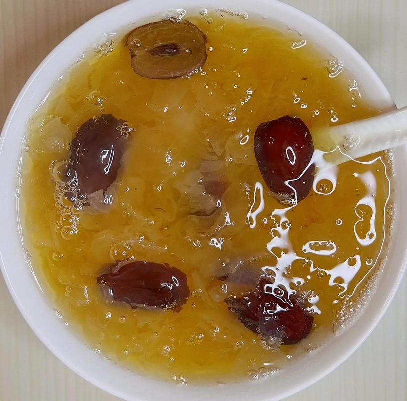 红枣银耳汤的做法（红枣银耳汤的做法?）